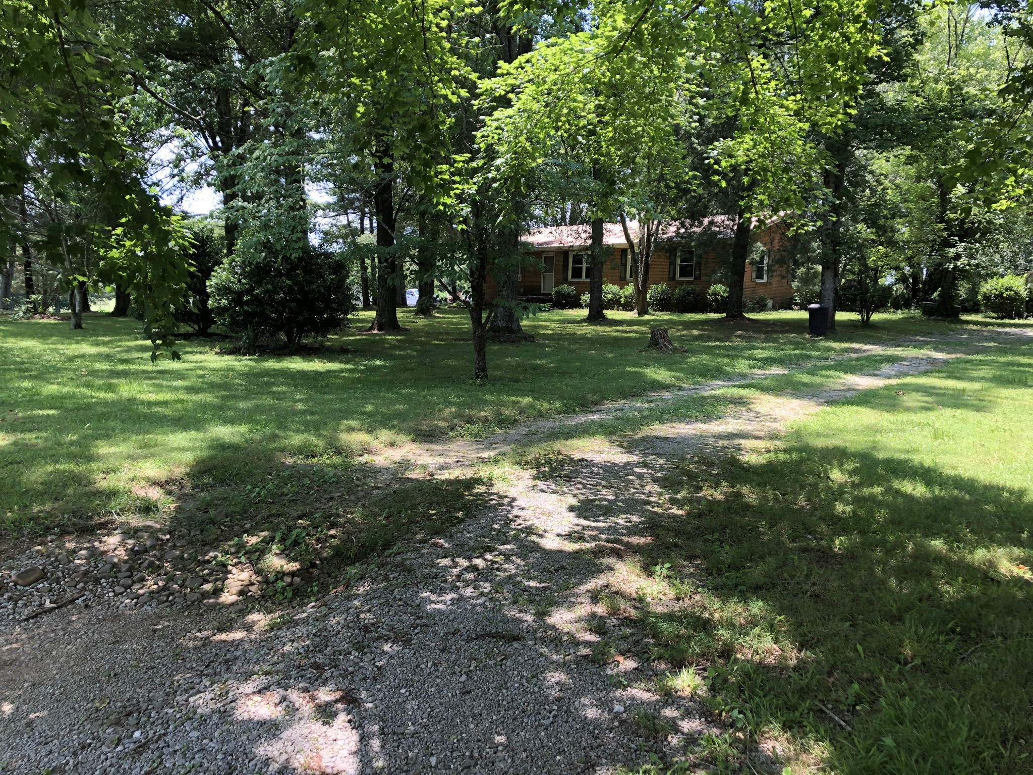 64 Carson Dr Property Photo 3