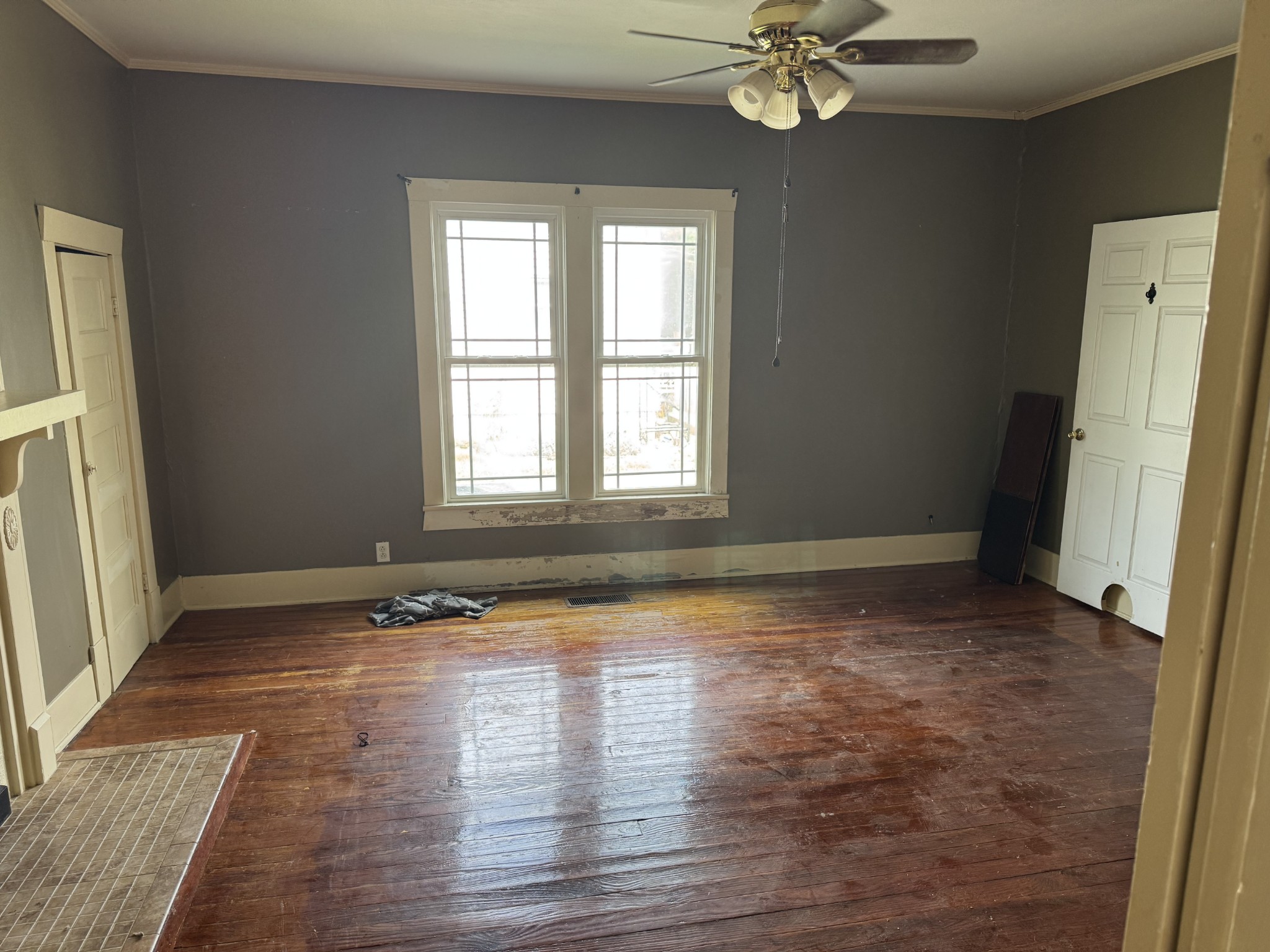 612 W Main St Property Photo 14