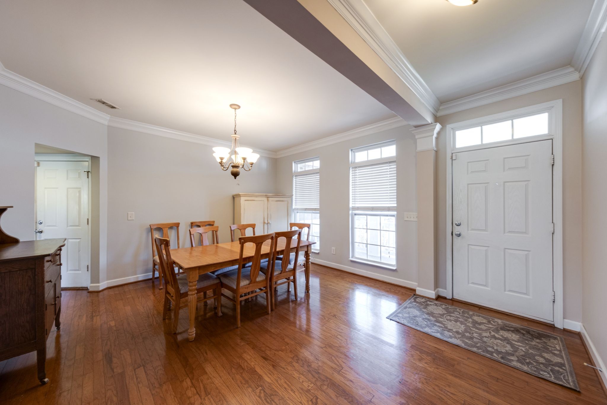 2009 Field Farm Ct Property Photo 4