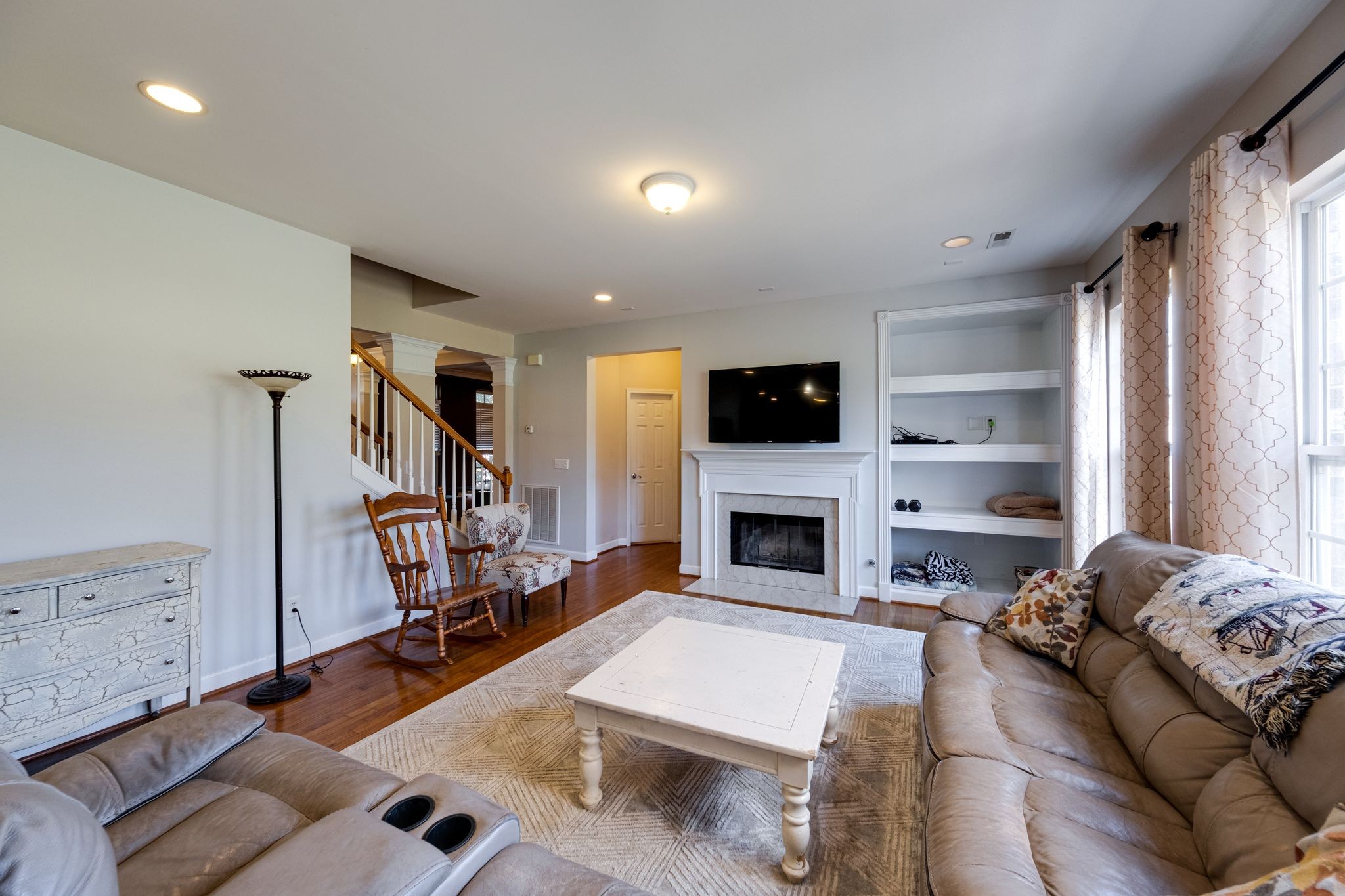 2009 Field Farm Ct Property Photo 10