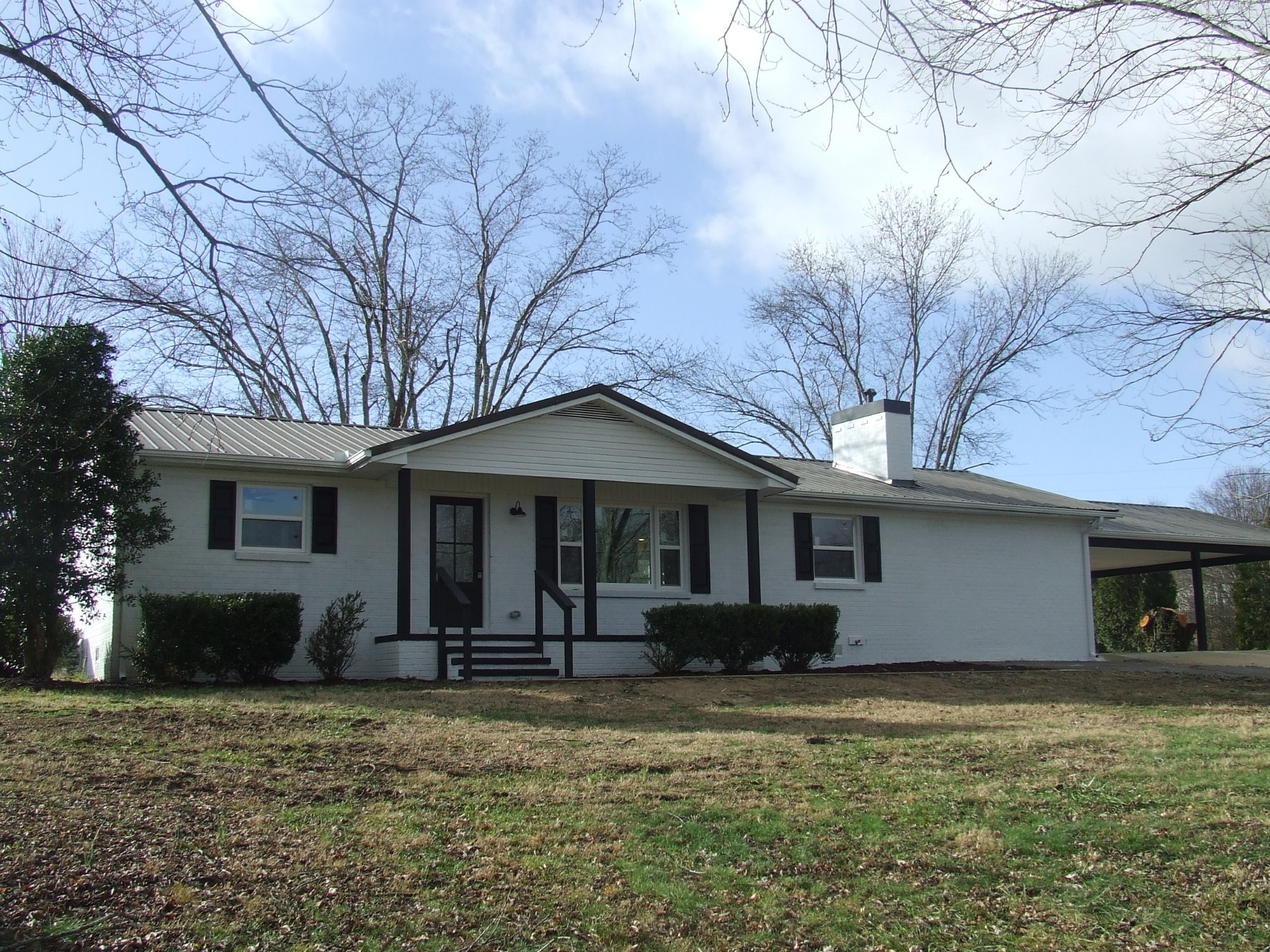 392 Sullivan Rd Property Photo
