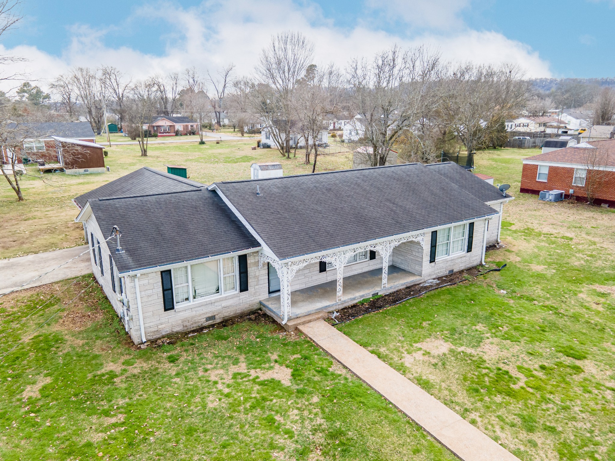 803 Nichols St Property Photo 4
