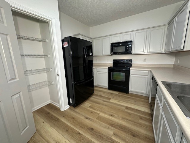 8428 Charbay Cir Property Photo 18