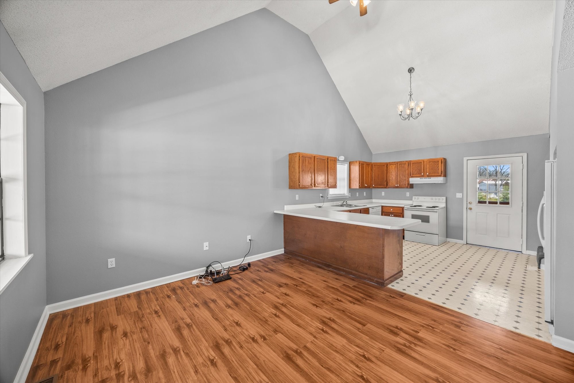 7840 Nashville Hwy Property Photo 4
