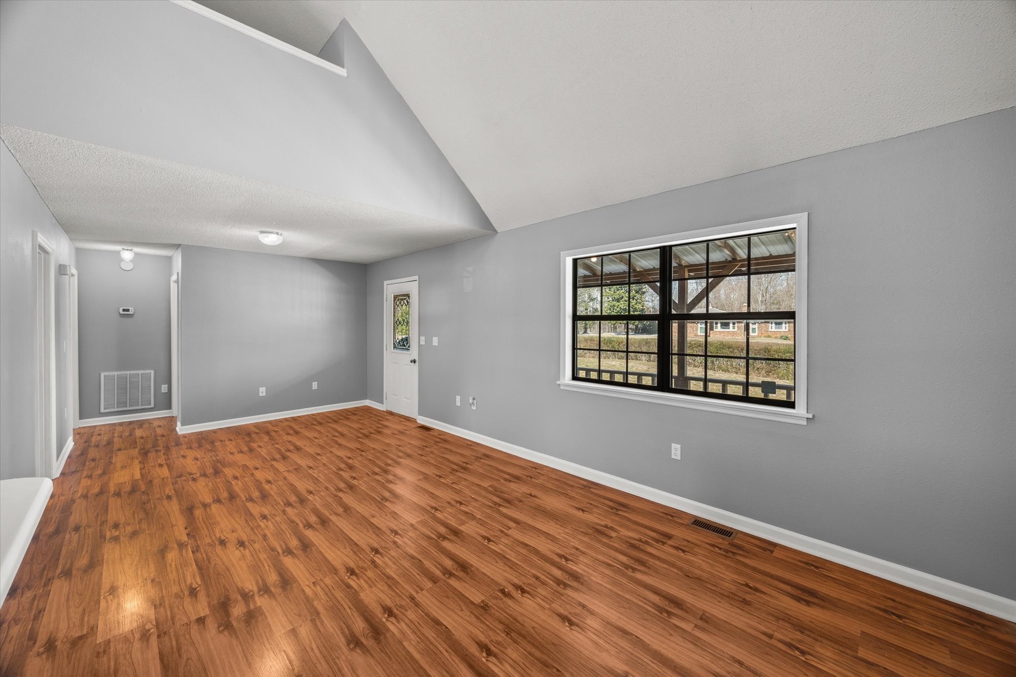 7840 Nashville Hwy Property Photo 6