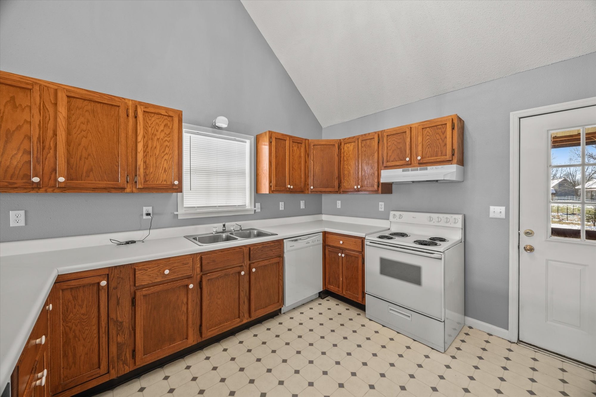 7840 Nashville Hwy Property Photo 8