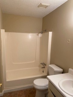 1044 Pembroke Rd Property Photo 6
