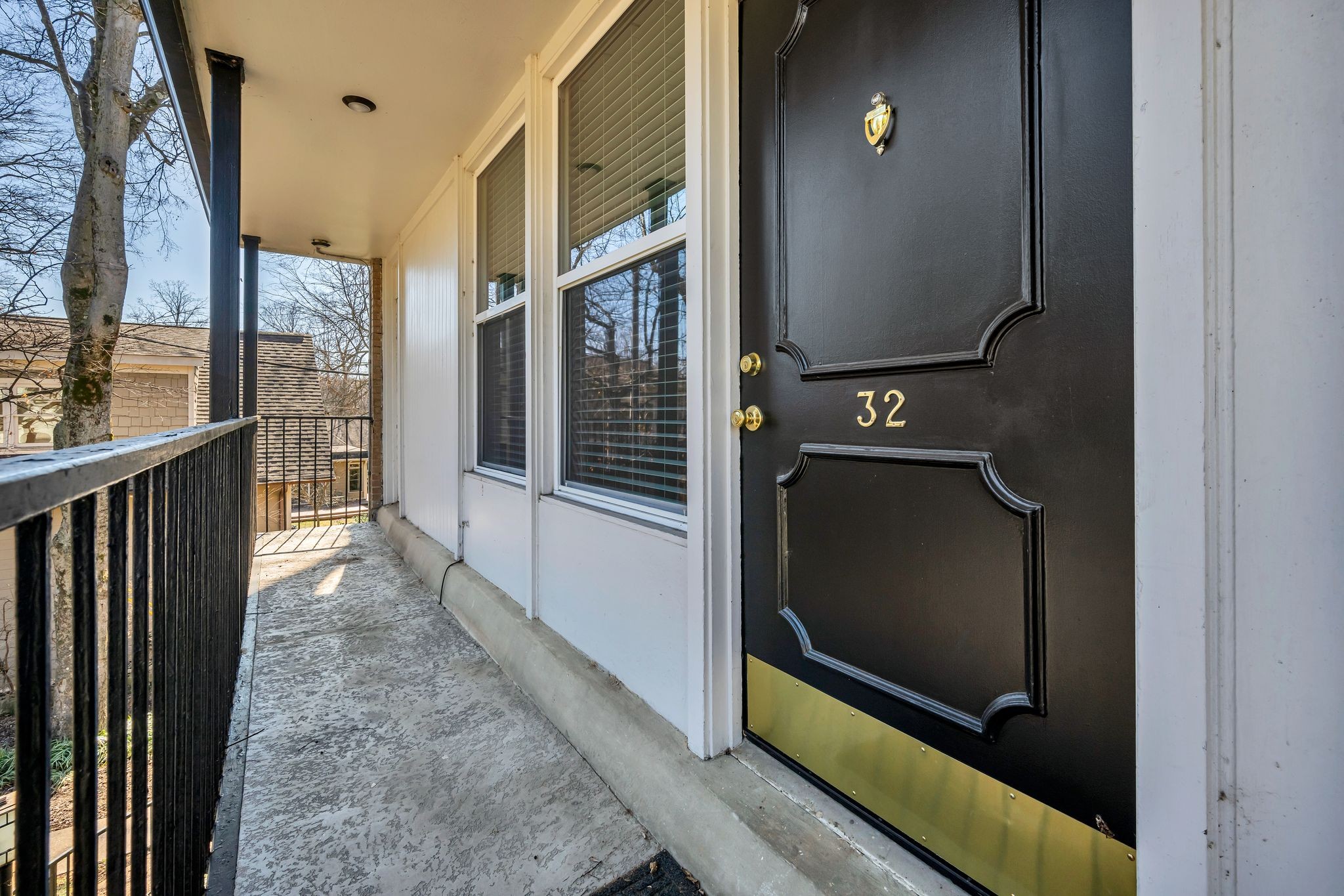 3831 West End Ave Property Photo 2