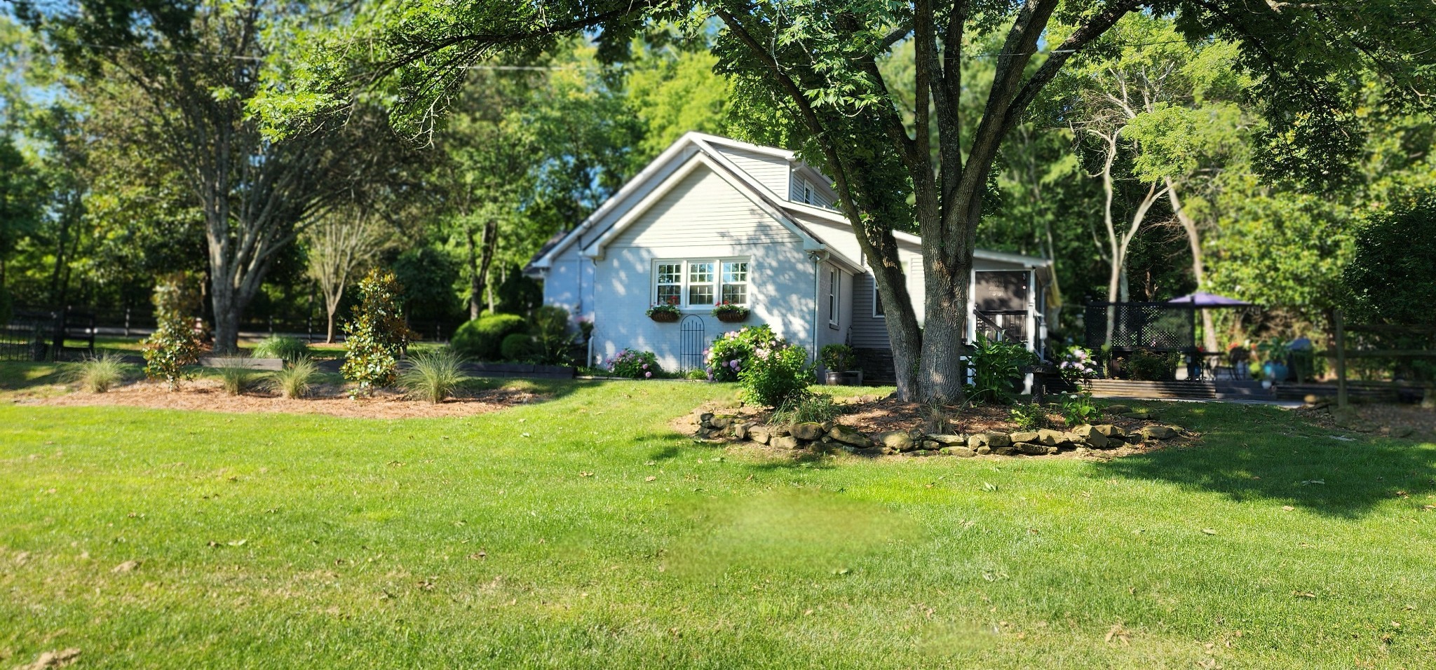 5853 Mount View Rd Property Photo 15