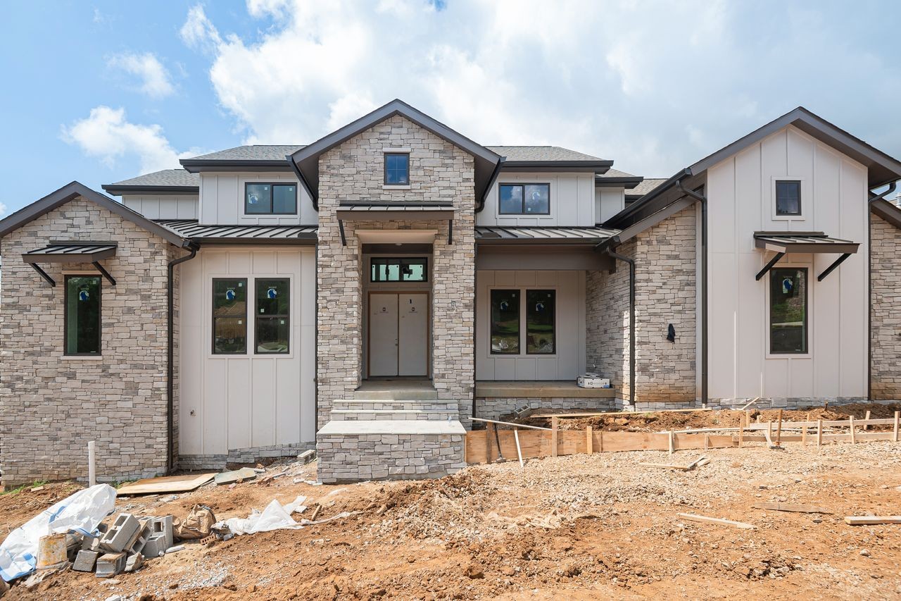 6065 Lookaway Circle Property Photo 1