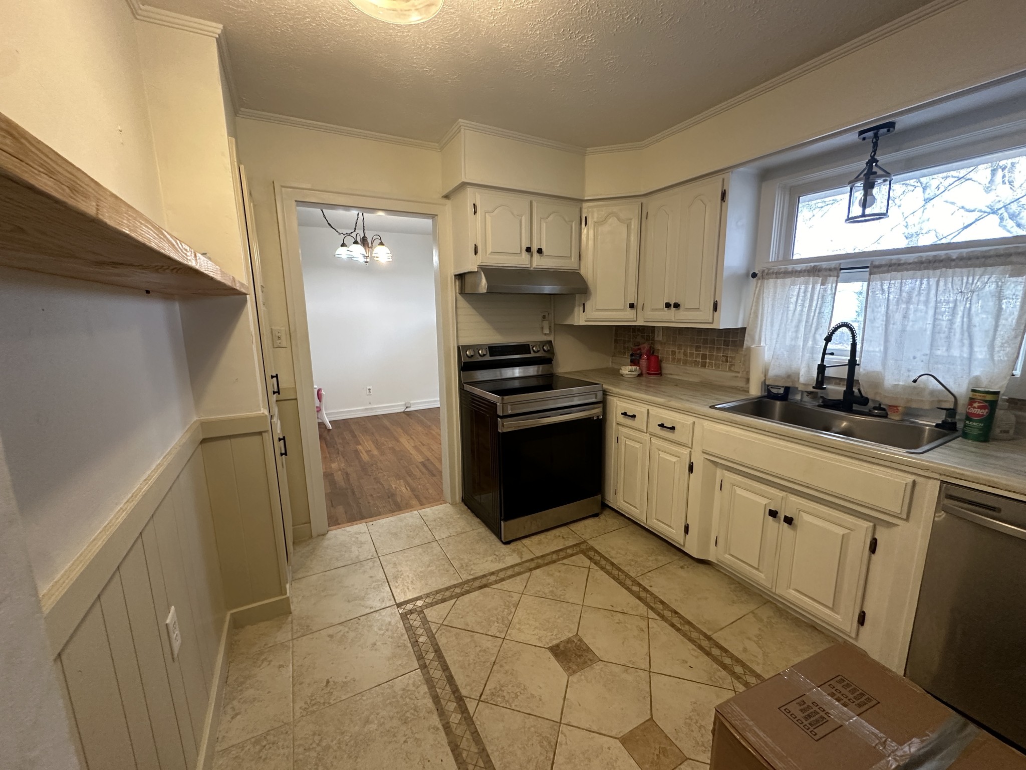 77 Nunn Blvd Property Photo 22
