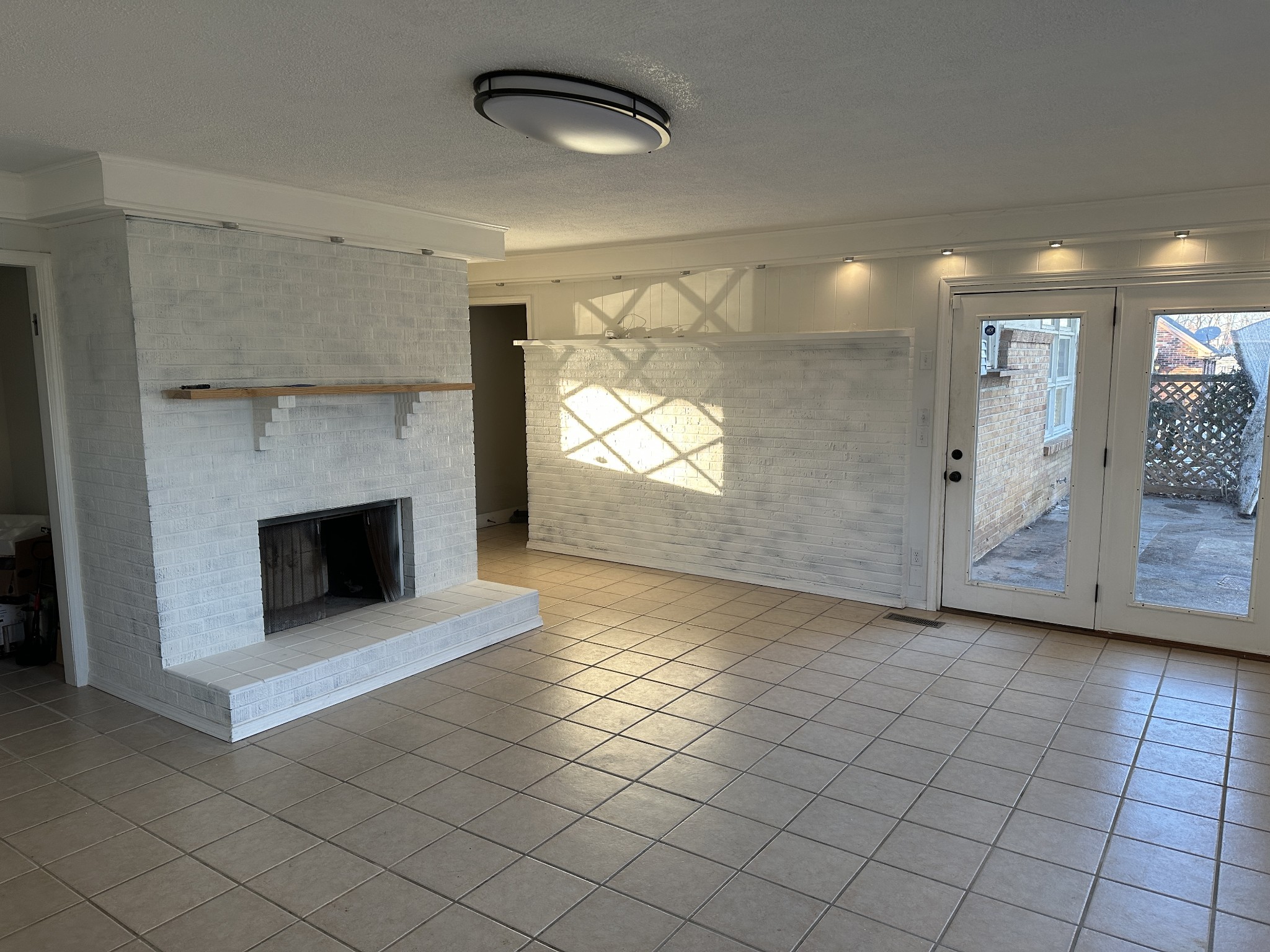 77 Nunn Blvd Property Photo 28
