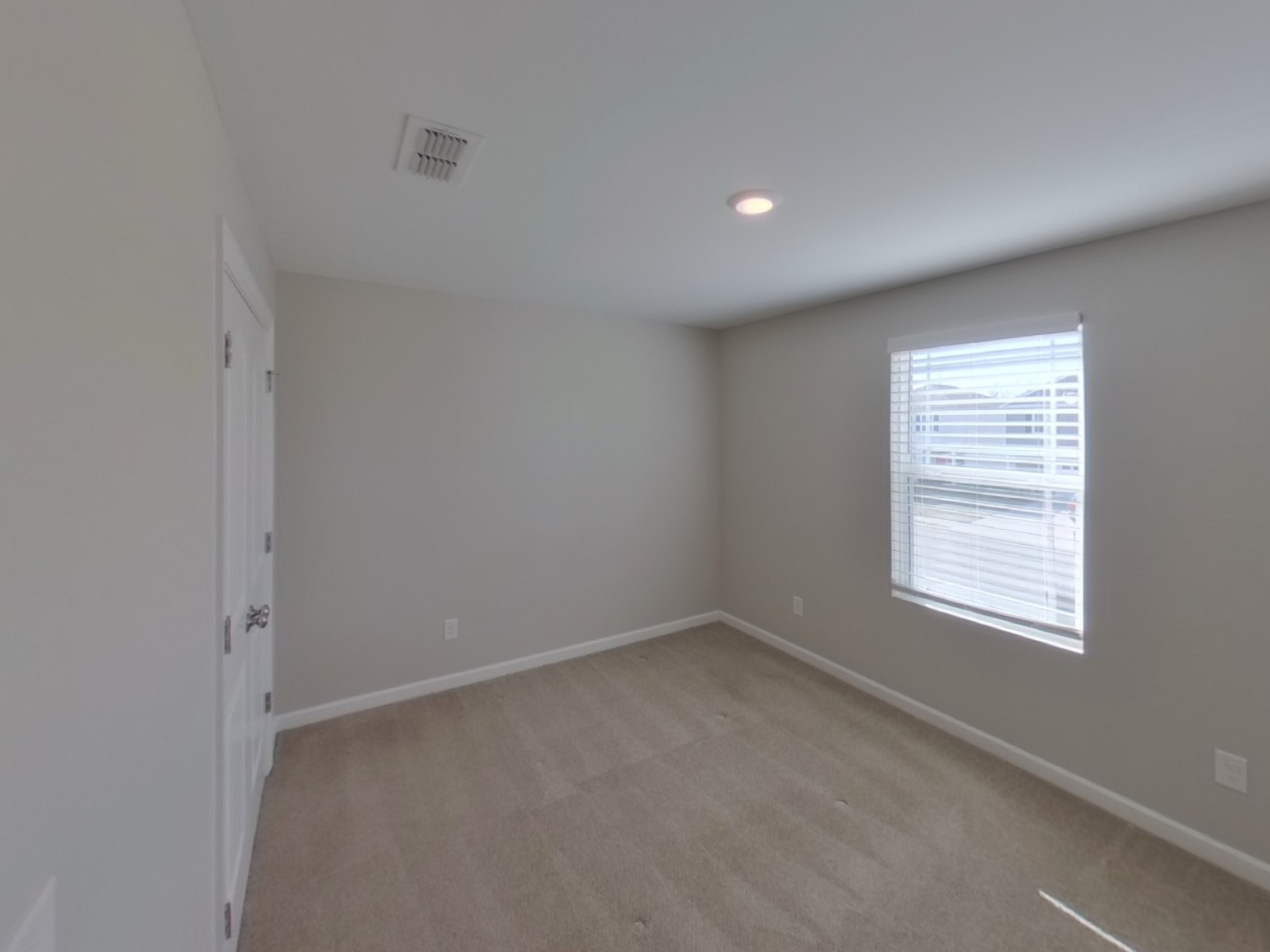 2243 Lismore Dr Property Photo 9