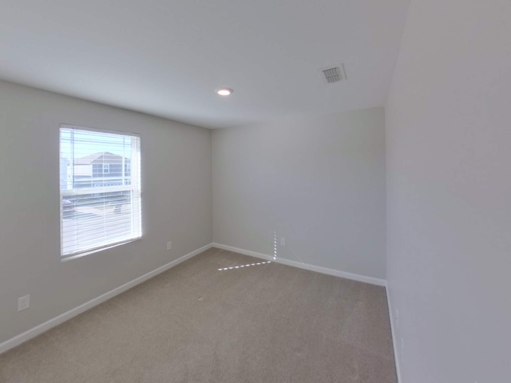 2243 Lismore Dr Property Photo 11
