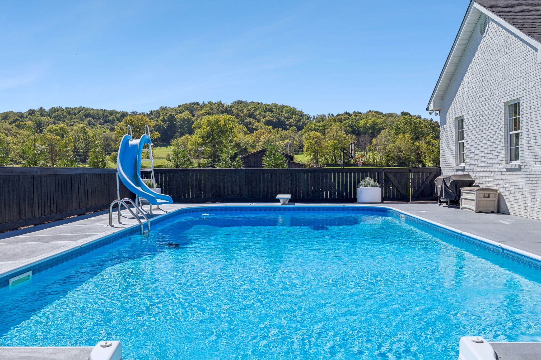 1836 Cayce Springs Rd Property Photo 3
