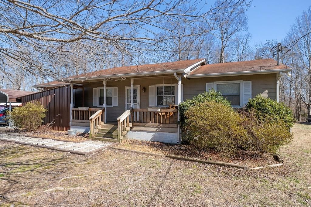 139 Old Standing Stone Rd Property Photo