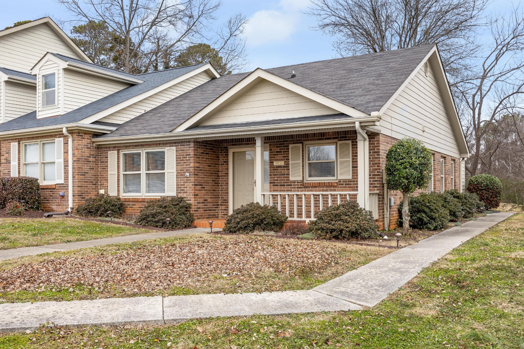 6744 Hickory Manor Circle Property Photo