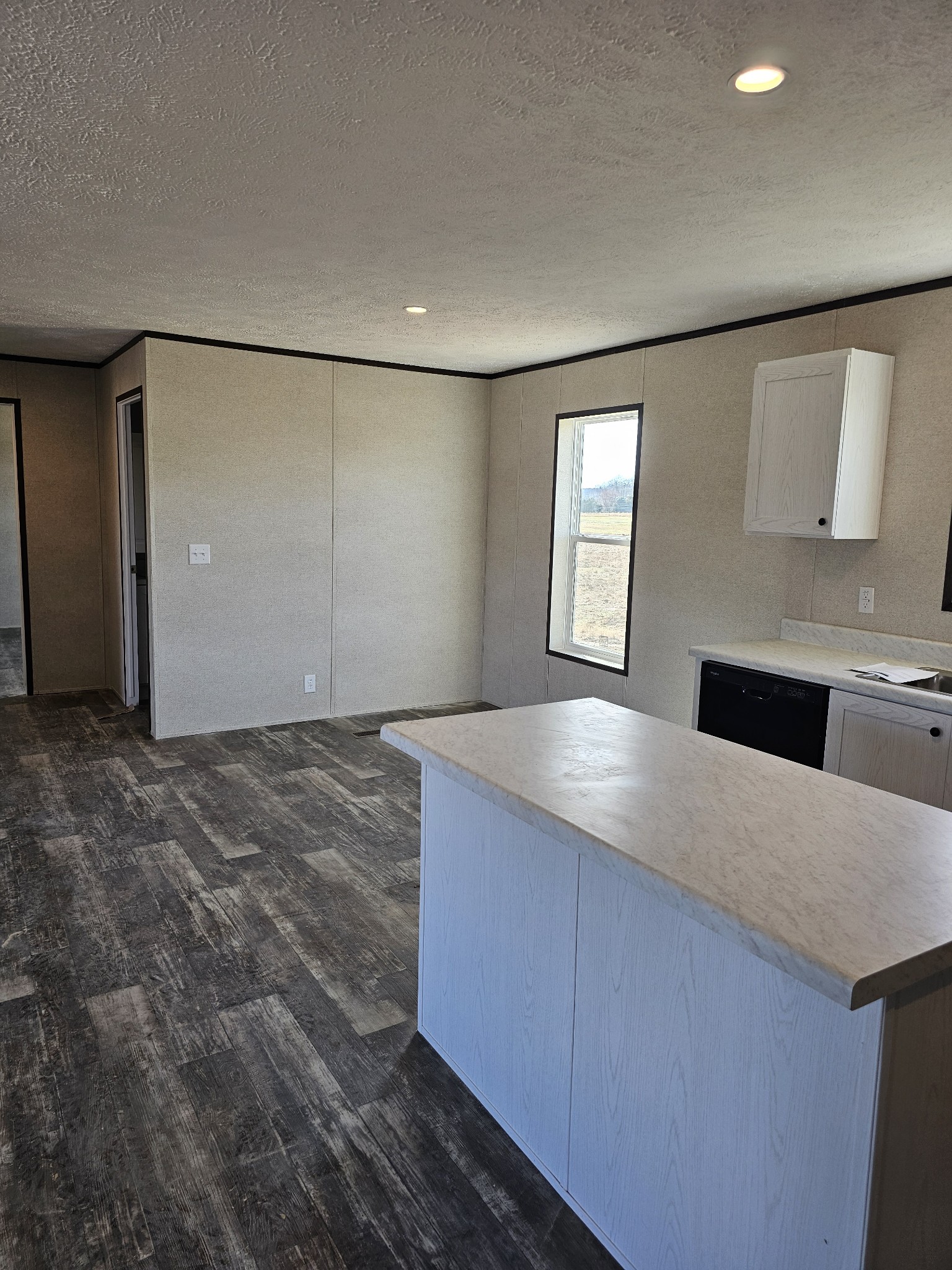 143 Bandy Rd Property Photo 3