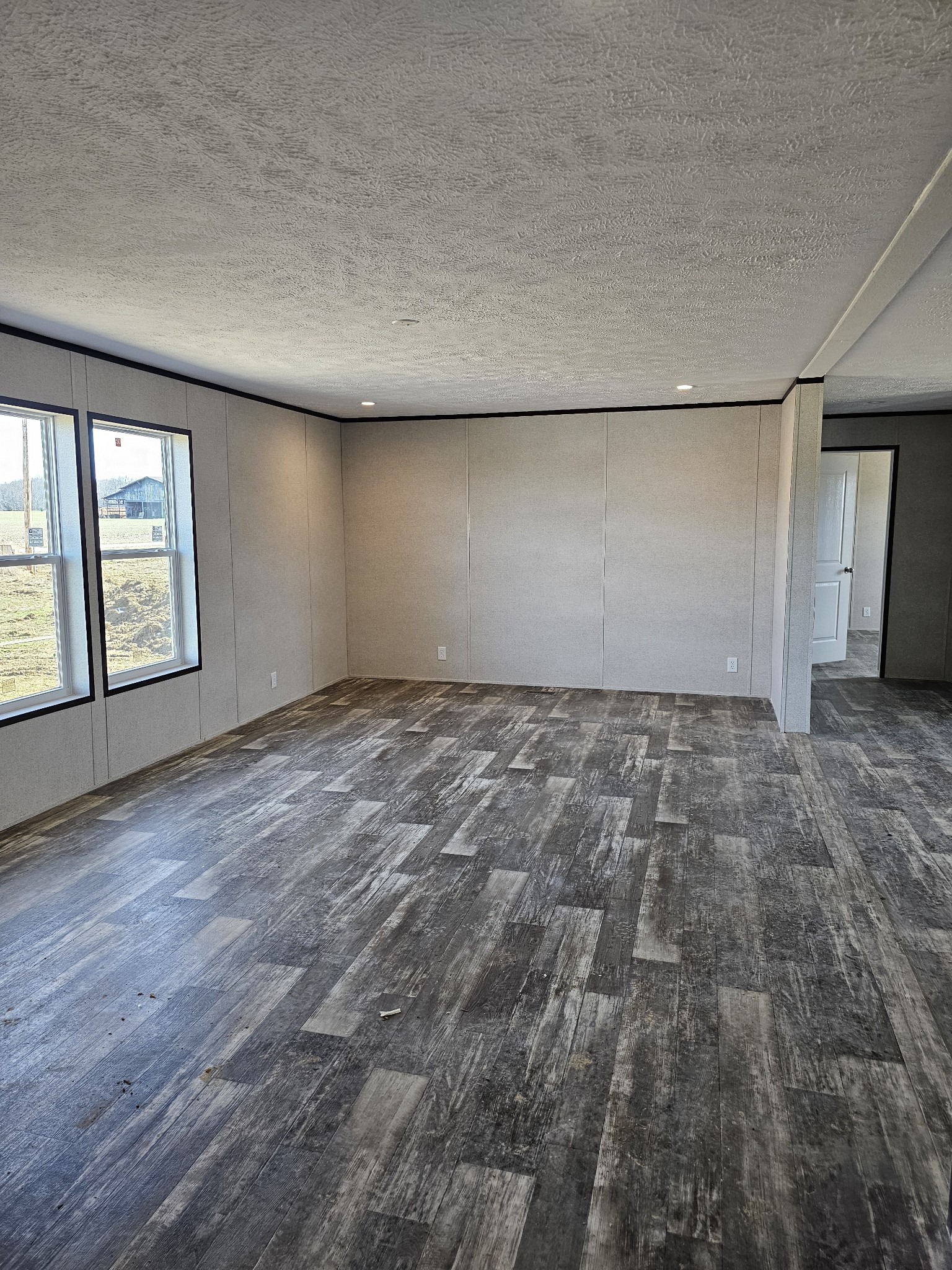 143 Bandy Rd Property Photo 4