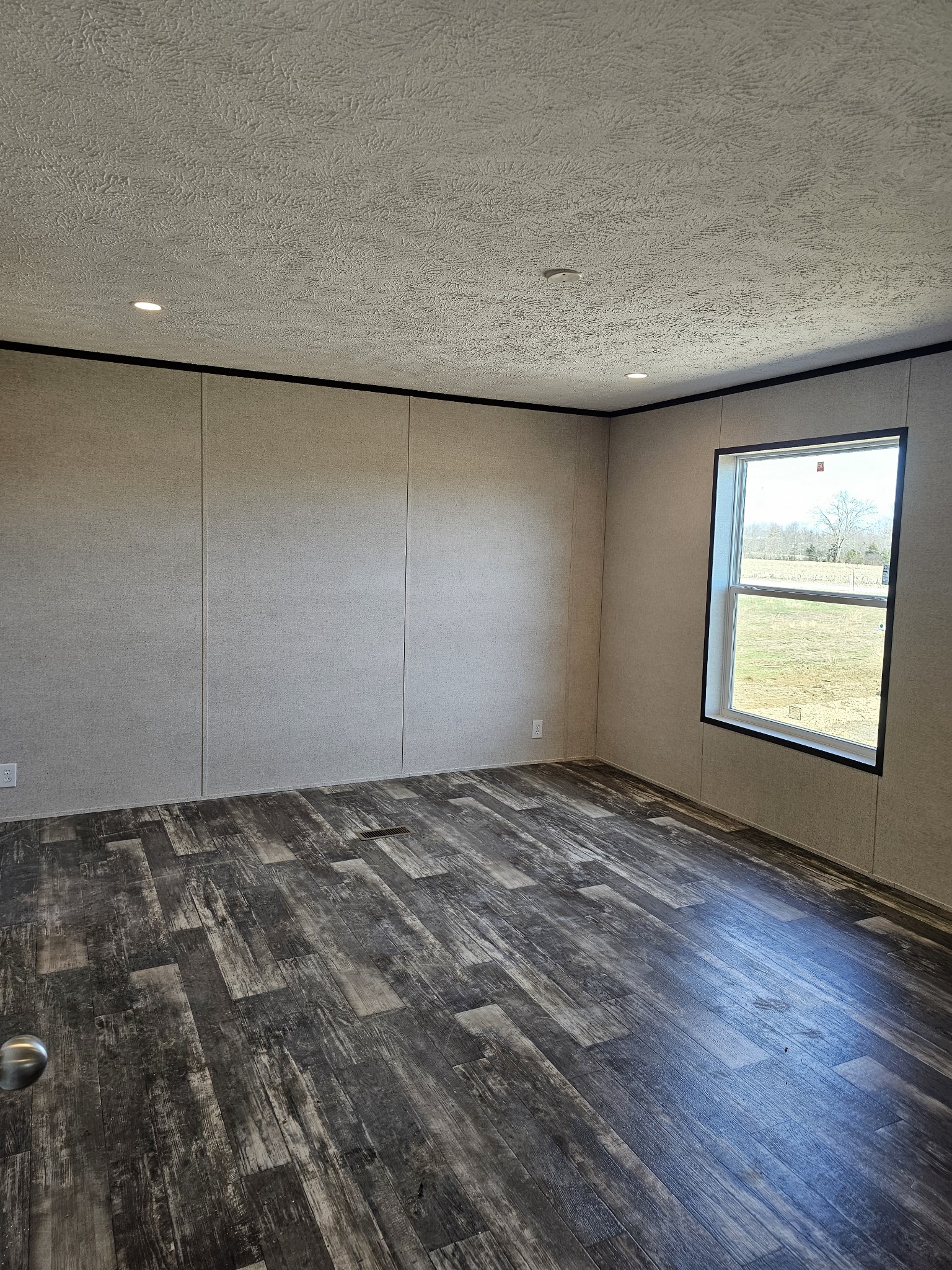 143 Bandy Rd Property Photo 5