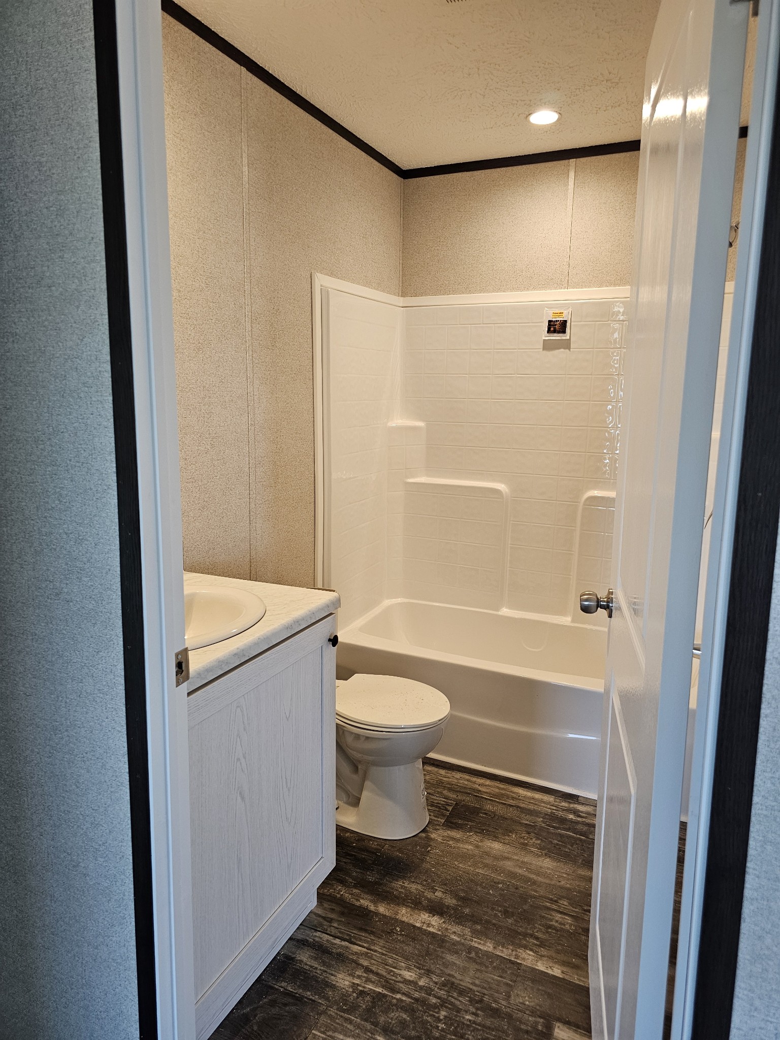 143 Bandy Rd Property Photo 10
