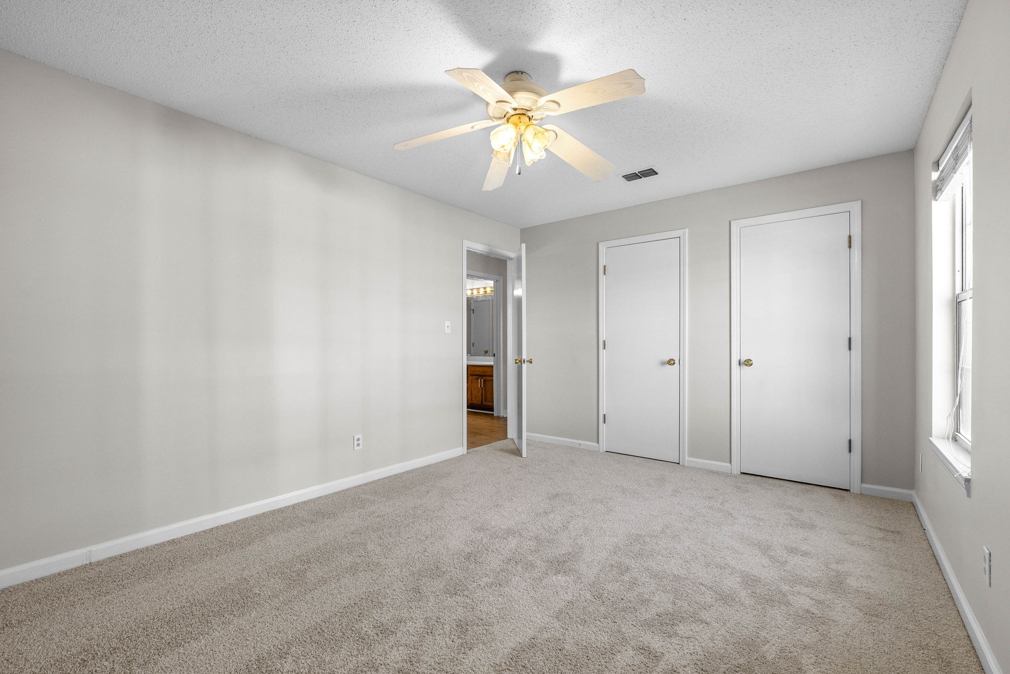 287 Dunbar Cave Road Property Photo 6