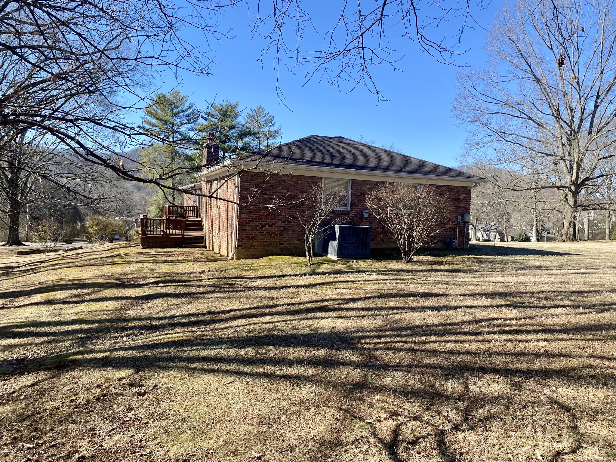 628 Forest Park Dr Property Photo 7