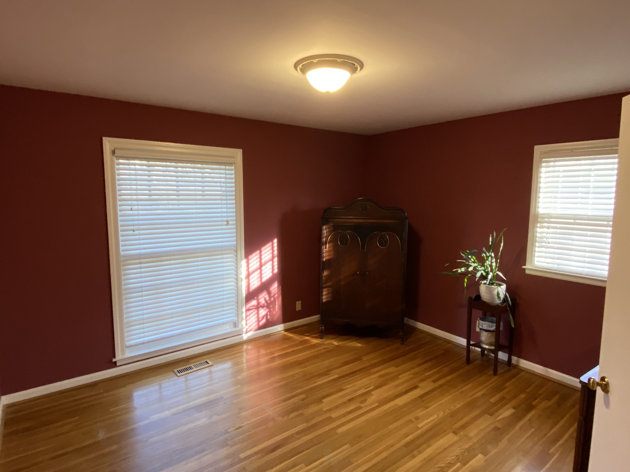 628 Forest Park Dr Property Photo 29