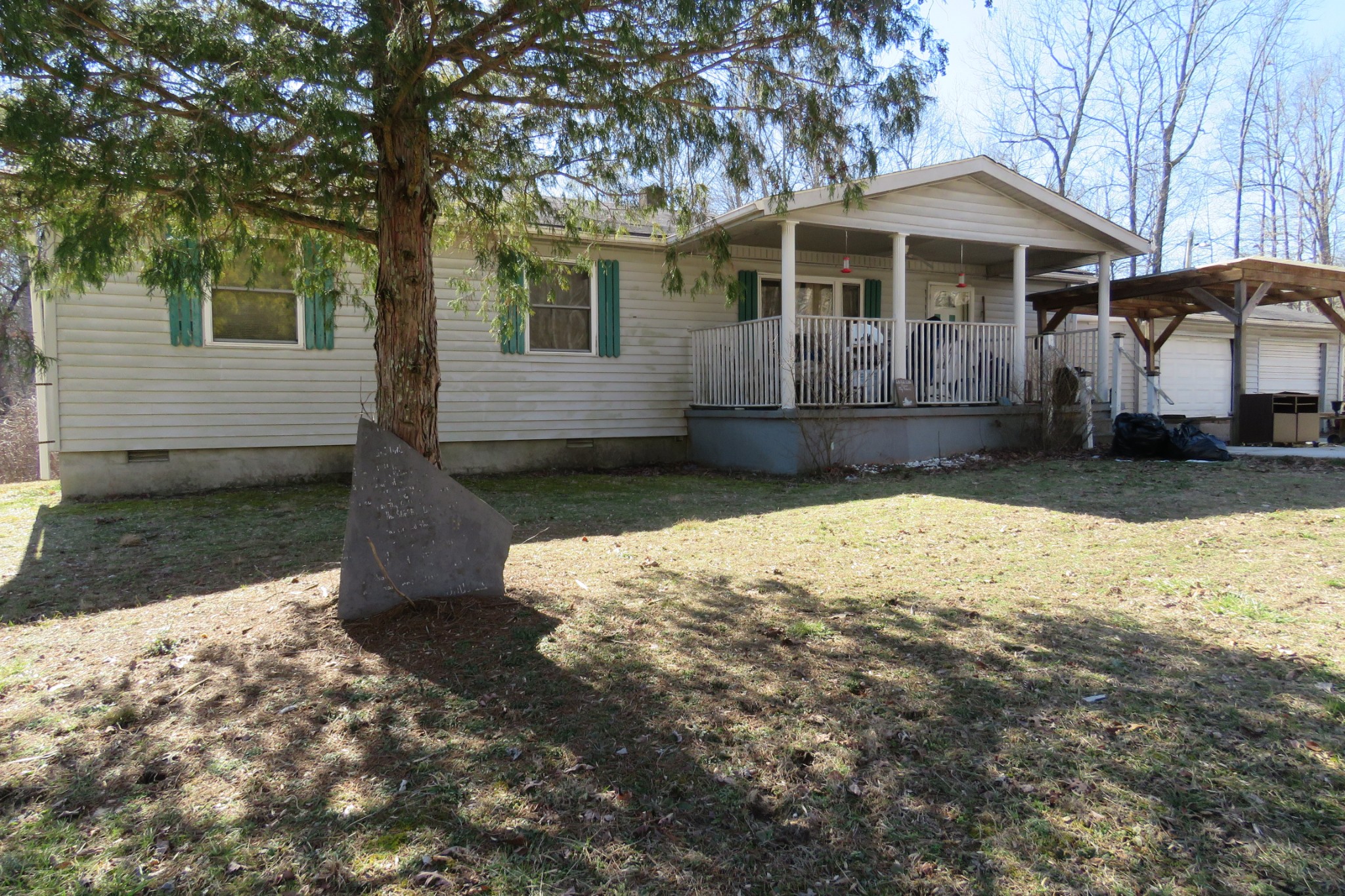 135 Frank Tinch Rd Property Photo