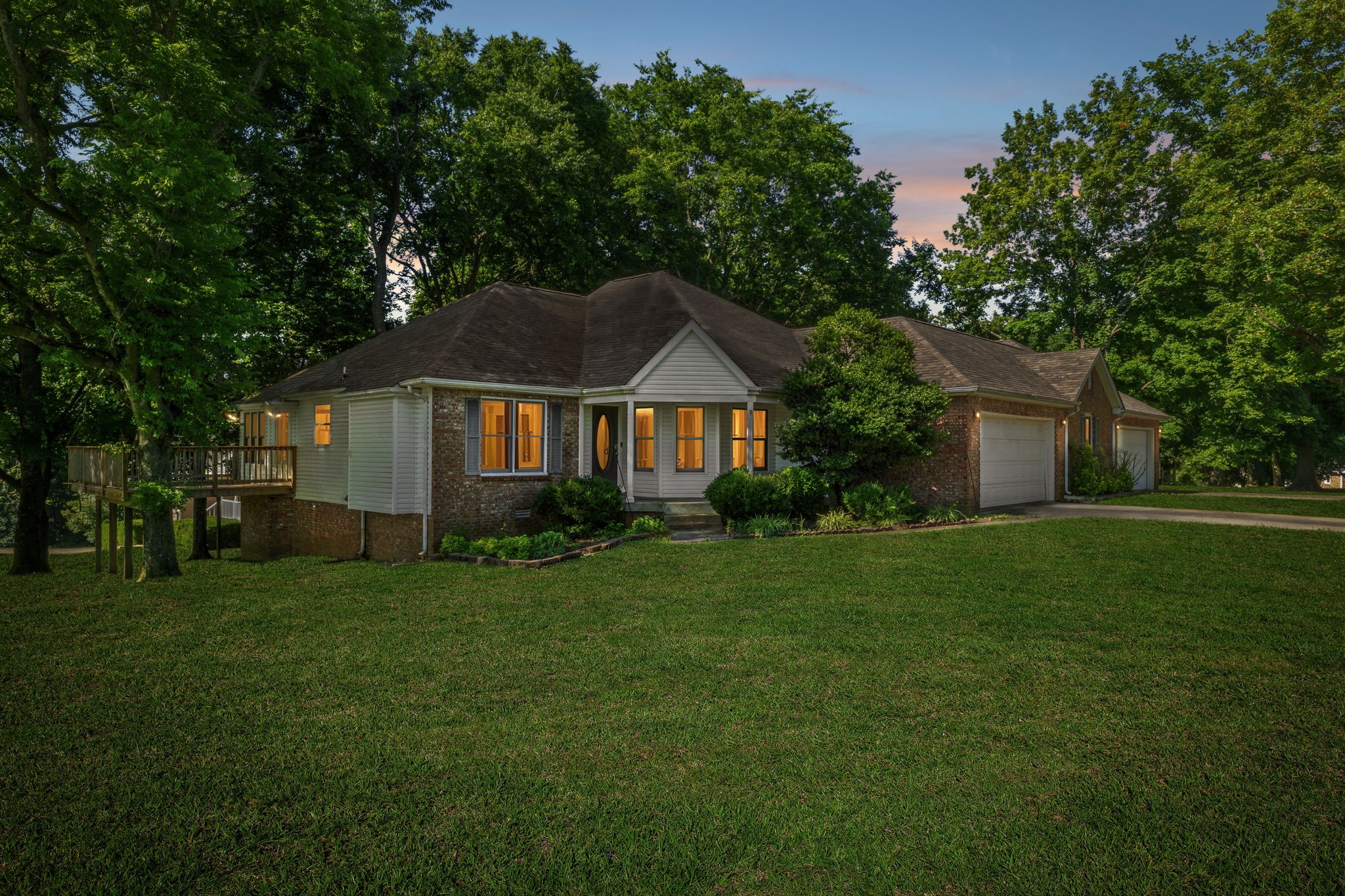 2414 Widgeon Dr Property Photo 1