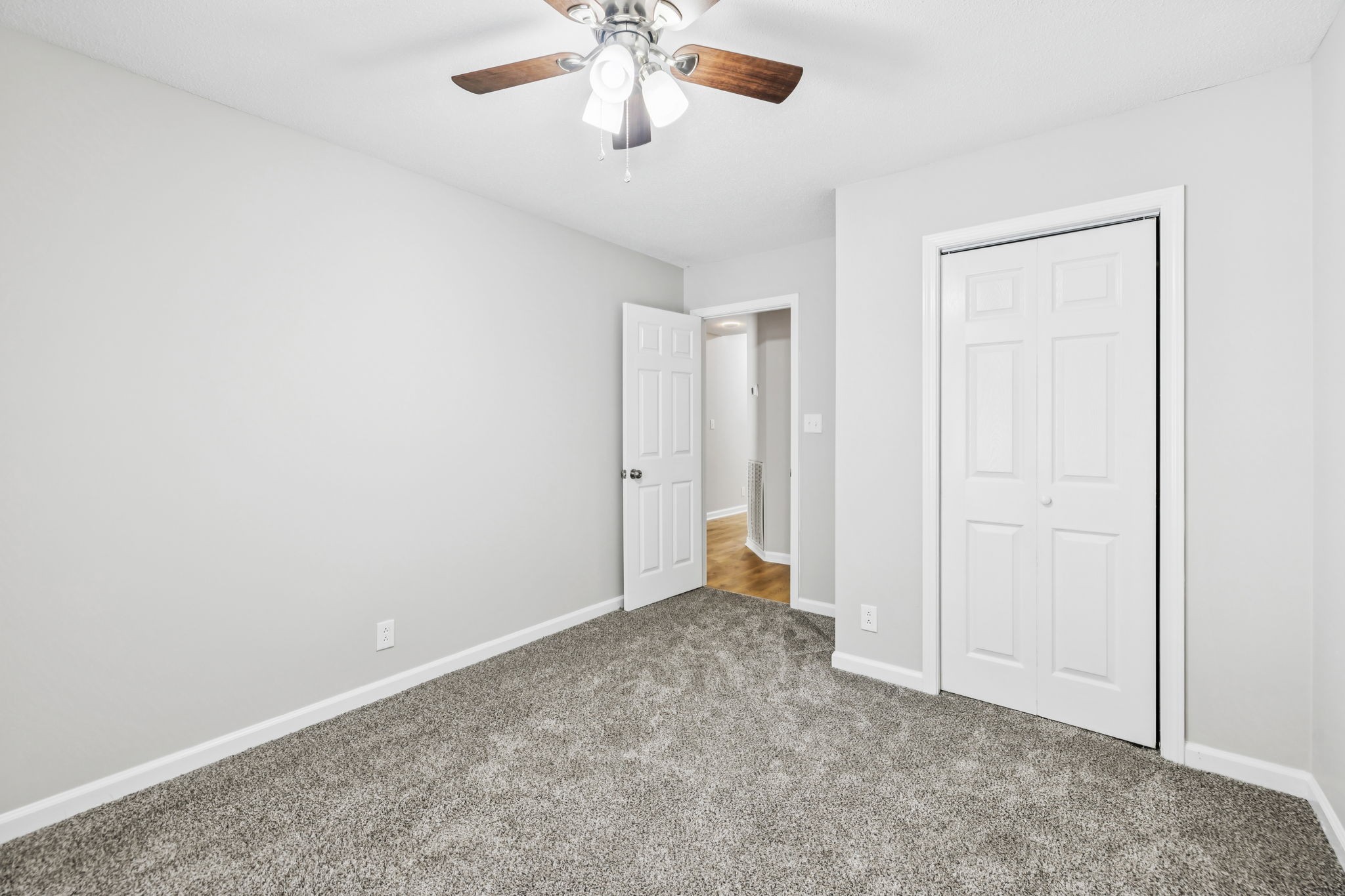 2414 Widgeon Dr Property Photo 39