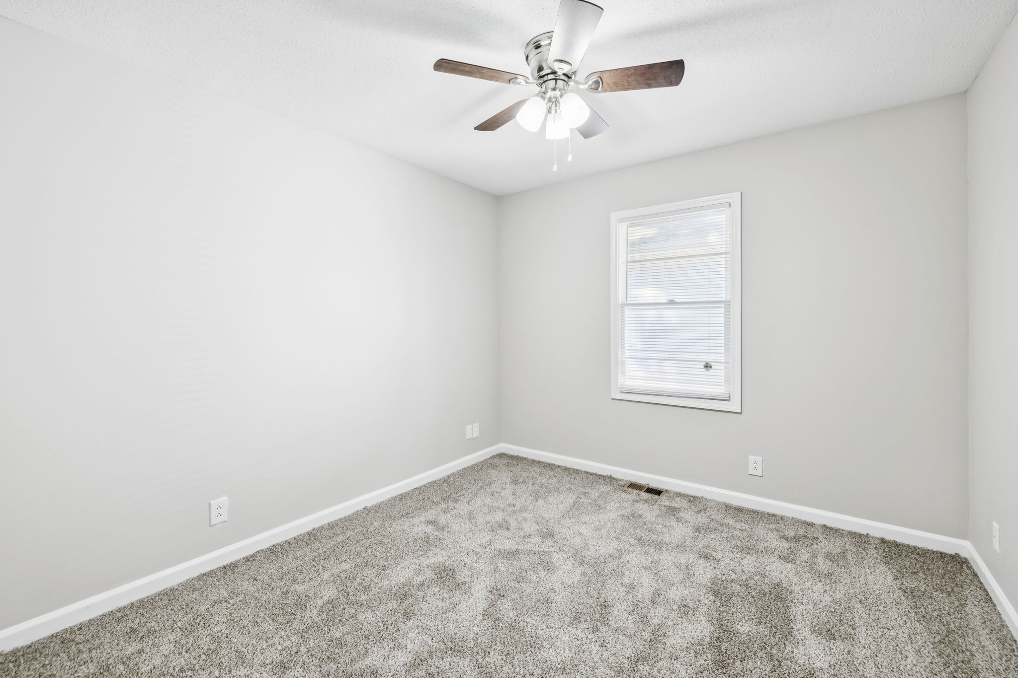 2414 Widgeon Dr Property Photo 42