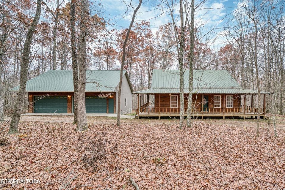 355 Joe Barnett Rd Property Photo 1