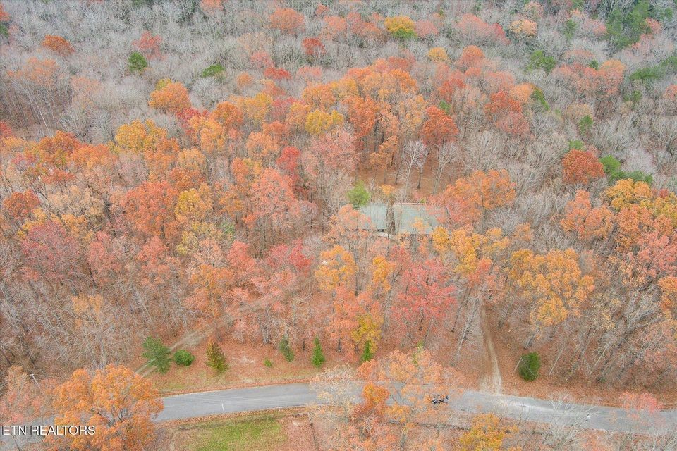 355 Joe Barnett Rd Property Photo 2