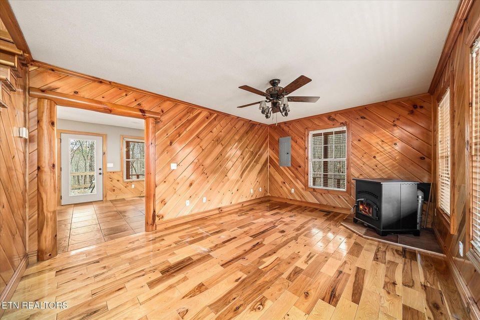 355 Joe Barnett Rd Property Photo 11