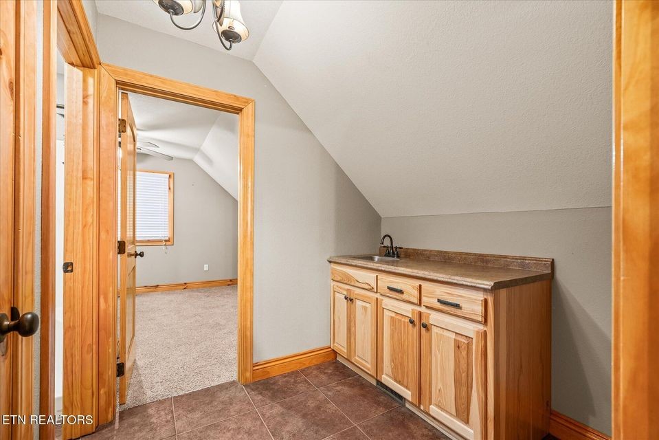 355 Joe Barnett Rd Property Photo 25