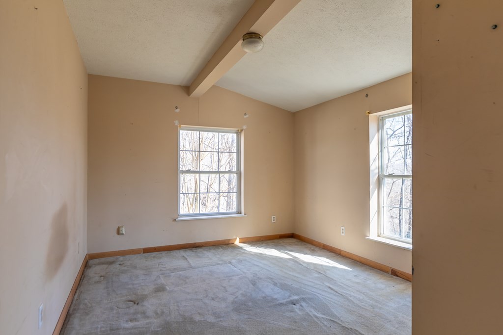 224 Golden Lane Property Photo 12