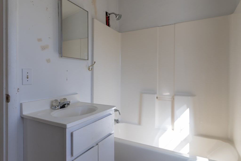 224 Golden Lane Property Photo 16