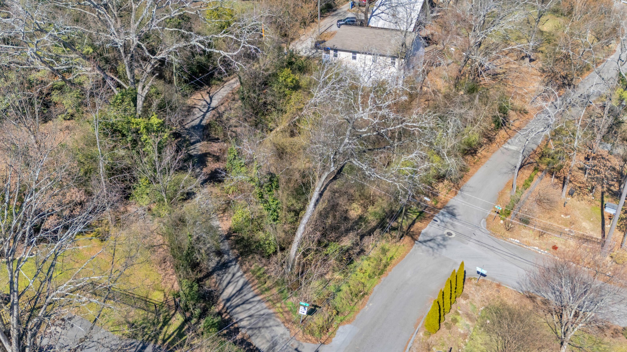 2896 Donna Lane Property Photo 9