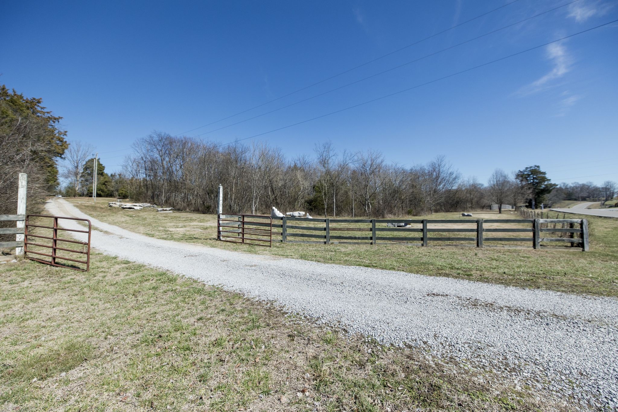 1420 Floyd Rd Property Photo 4
