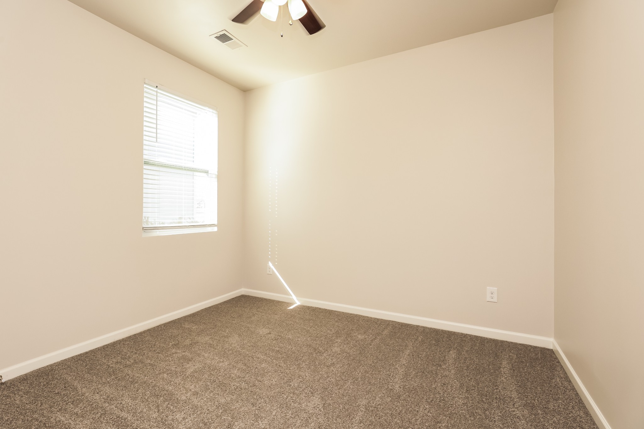 7025 Berkswell Dr Property Photo 13