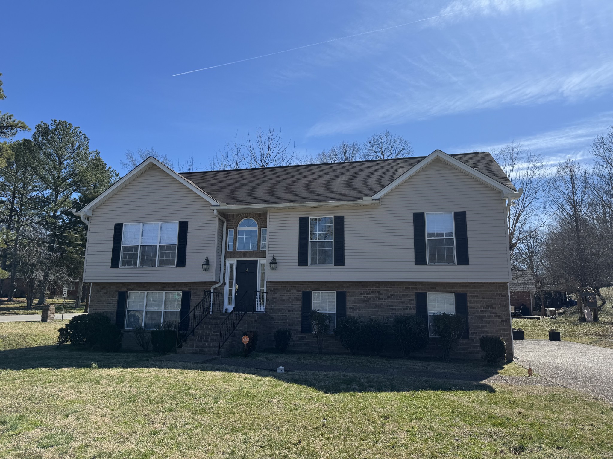 647 Durrett Dr Property Photo