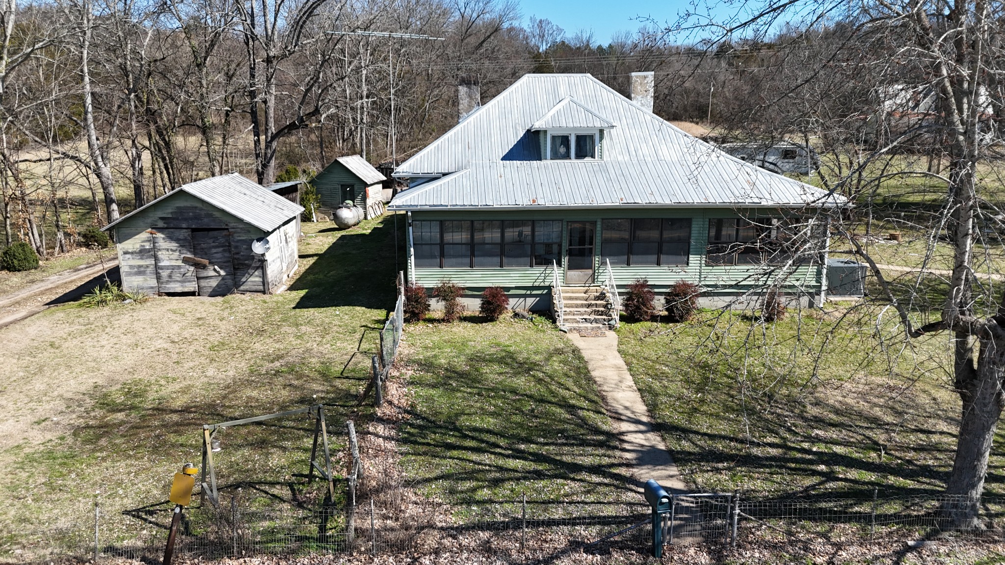 899 Bugscuffle Rd Property Photo