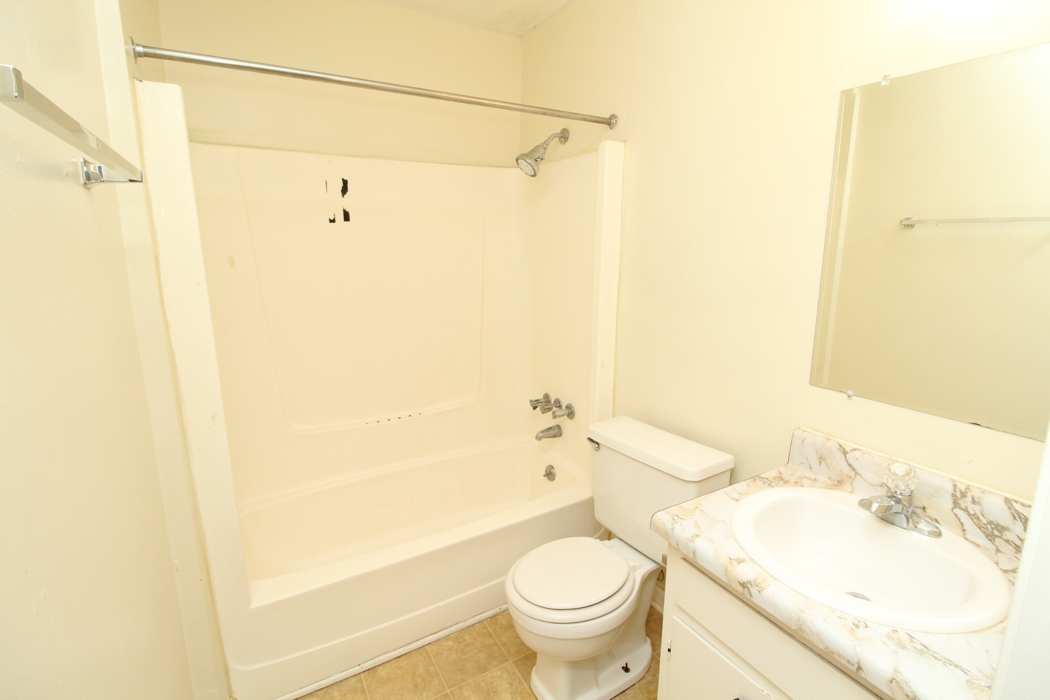 1070 Pembroke Road Property Photo 7