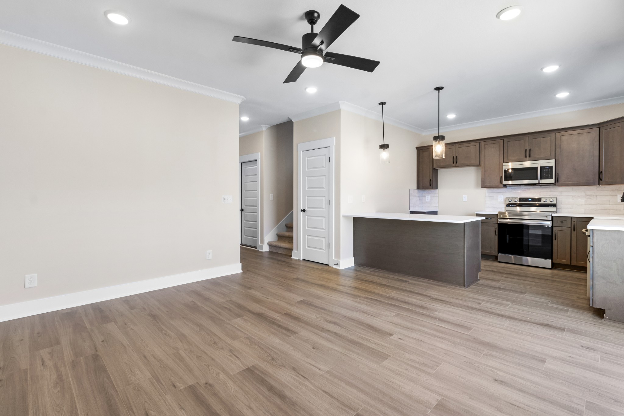 539 Charleston Cove Way Property Photo 10