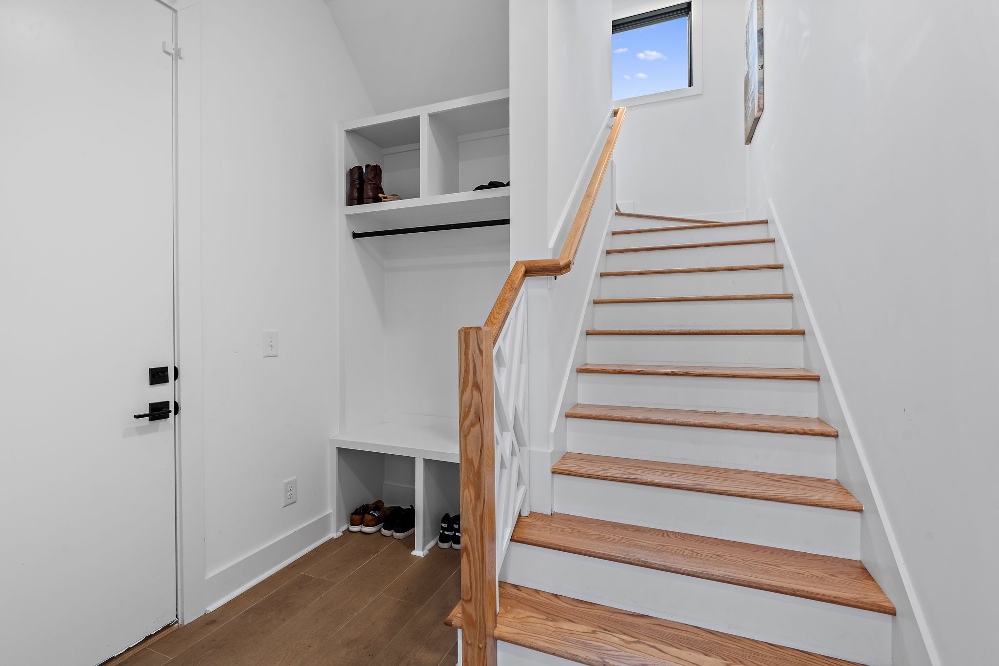 1258 1st Avenue, S Property Photo 5