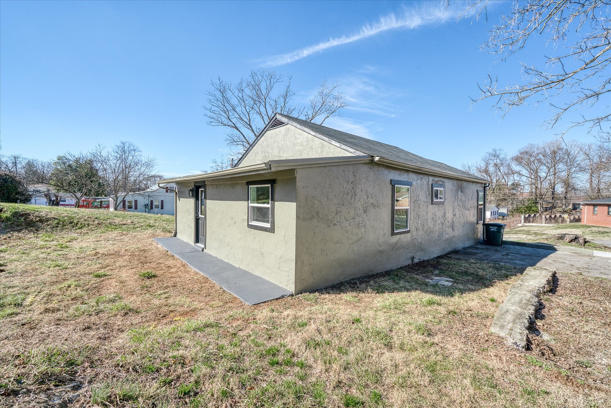 111 Lee St Property Photo 18
