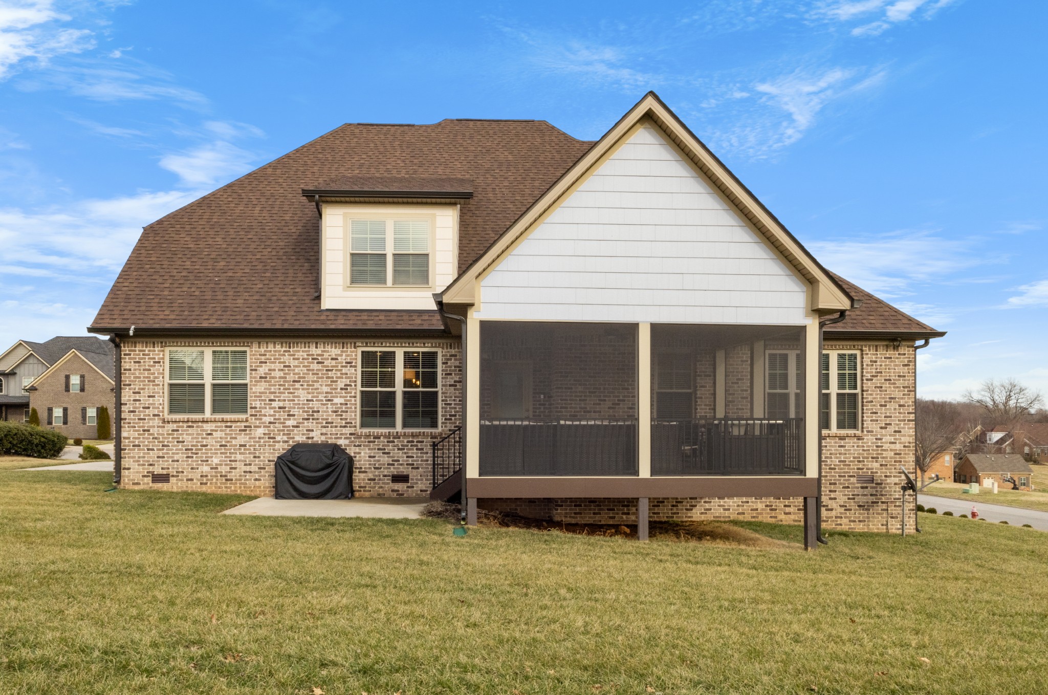 1484 Overlook Pointe Property Photo 55
