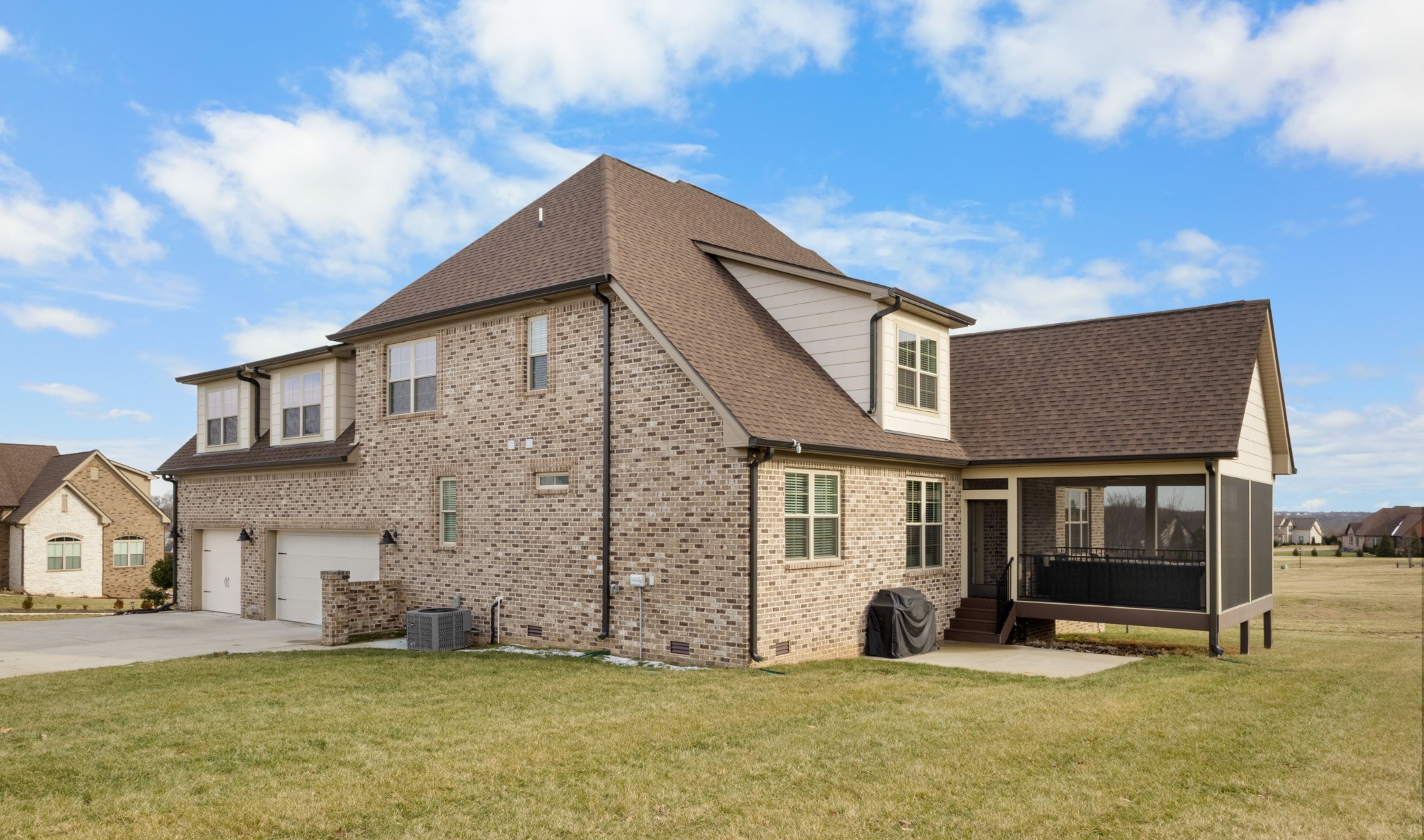 1484 Overlook Pointe Property Photo 56