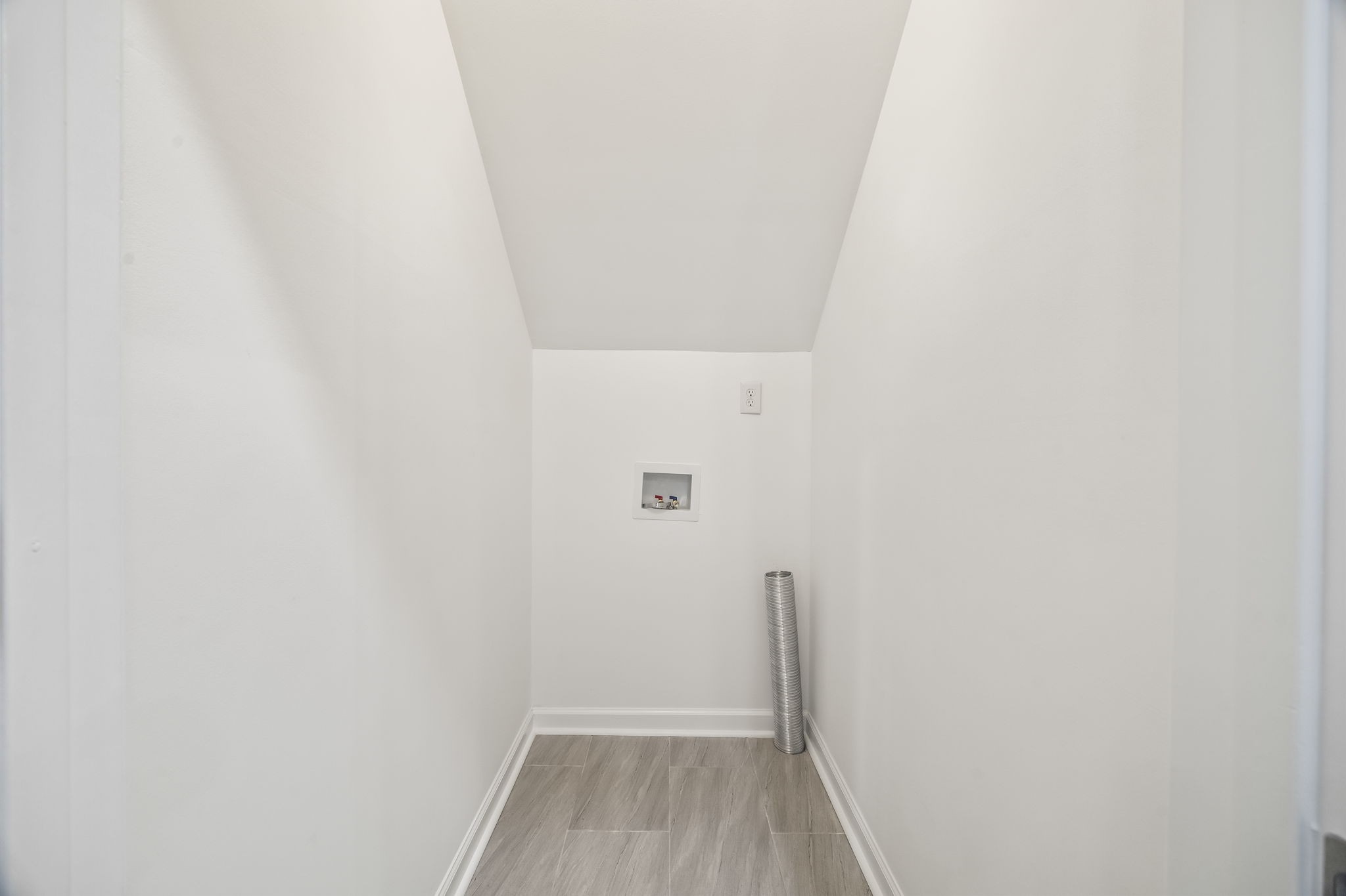 1183 Buckingham Cir Property Photo 29